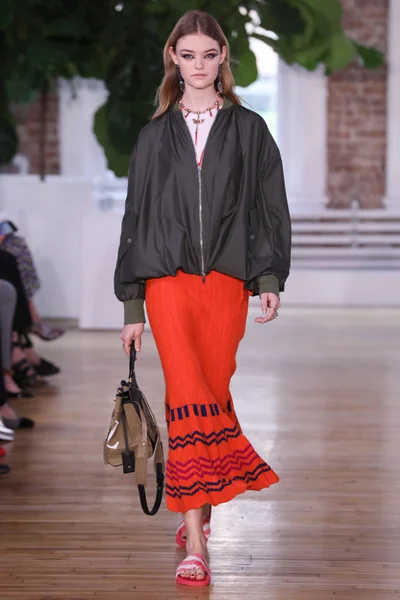 Look 46
